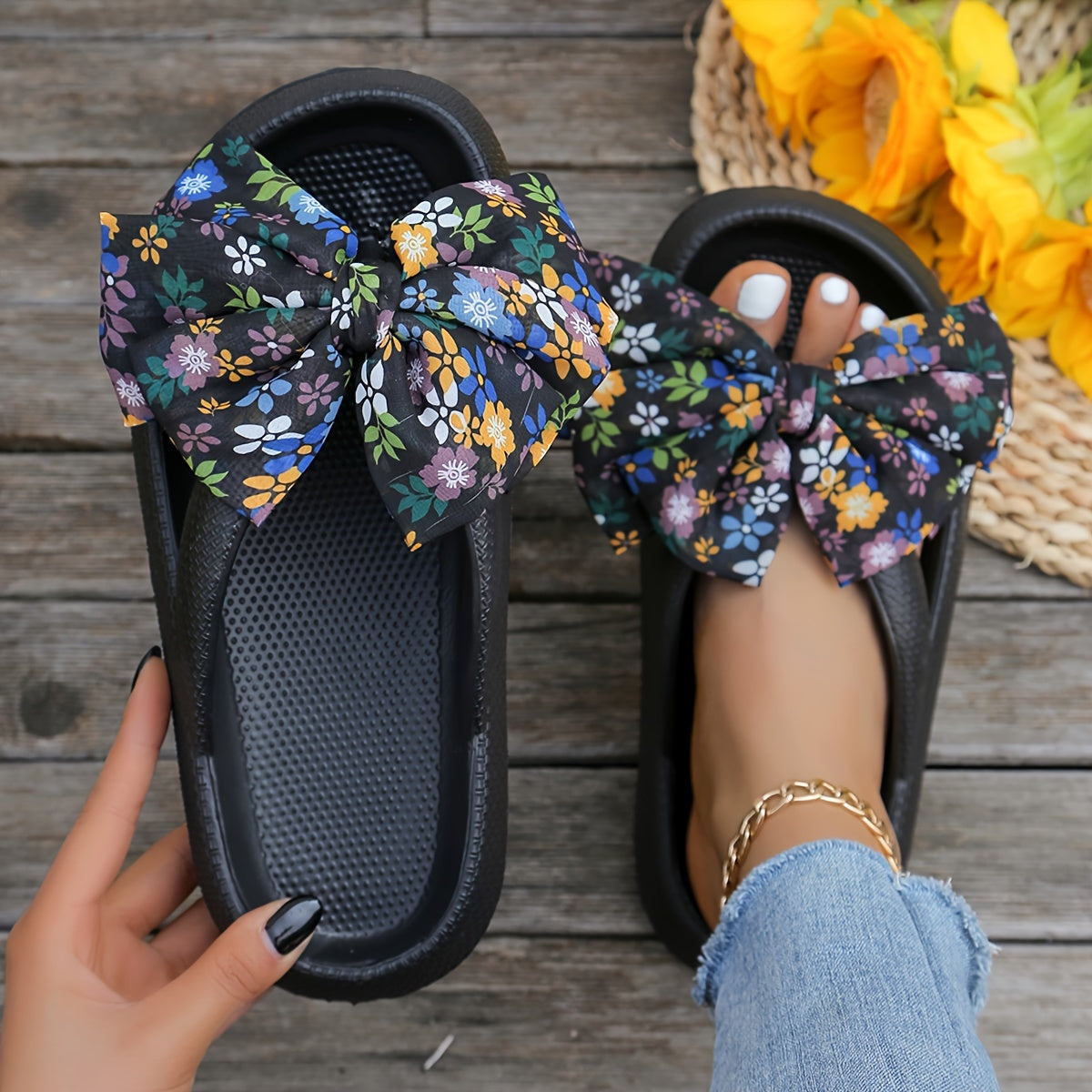 Elevated Womens Flip Flops - Fashionable Solid Color with Soft Cushioned Platform - Ultra-Comfortable Slip-On Design, Non-slip Beach Slides Enhanced with Stylish Floral Bowknot Decor