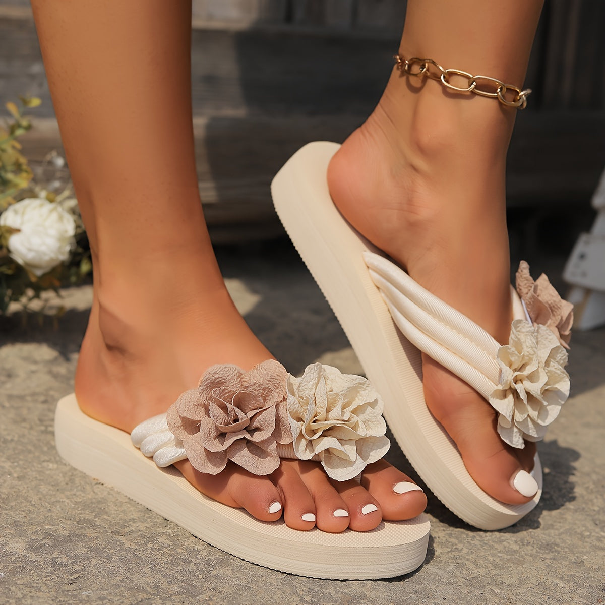 Women'S Floral EVA Flip-Flops - Lightweight, Comfortable & Stylish Summer Beach Shoes with Non-Slip Sole, Flat Heel, and Decorative Flower Design for Indoor & Outdoor Use, Strappy Sandals